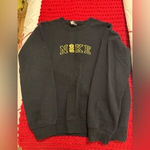 Nike engraved sweatshirt !